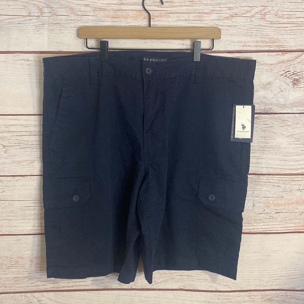 NWT U.S. Polo Assn. Men's Navy Blue Cargo Shorts Size 40